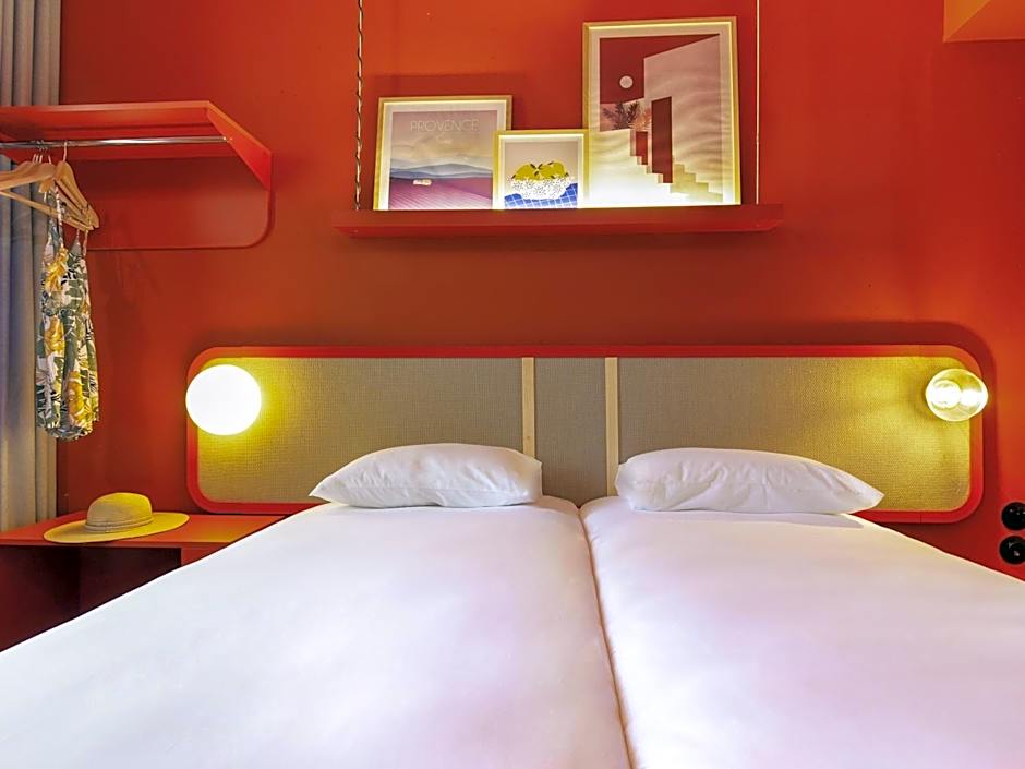 greet hotel Salon de Provence