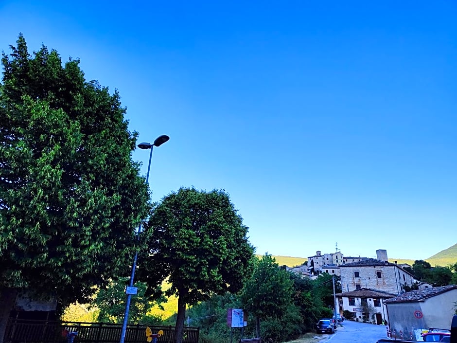 B&B Bivacco Frasassi climbing & trail running house