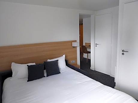 Standard Room - 1 Double Bed 1 Sofa Bed