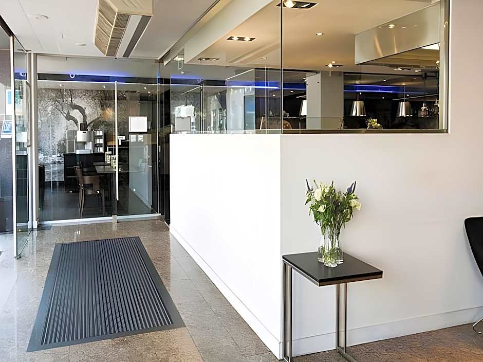 Crown Hotel Eindhoven Centre