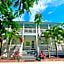 The Porch on Frances Inn - Adults Exclusive