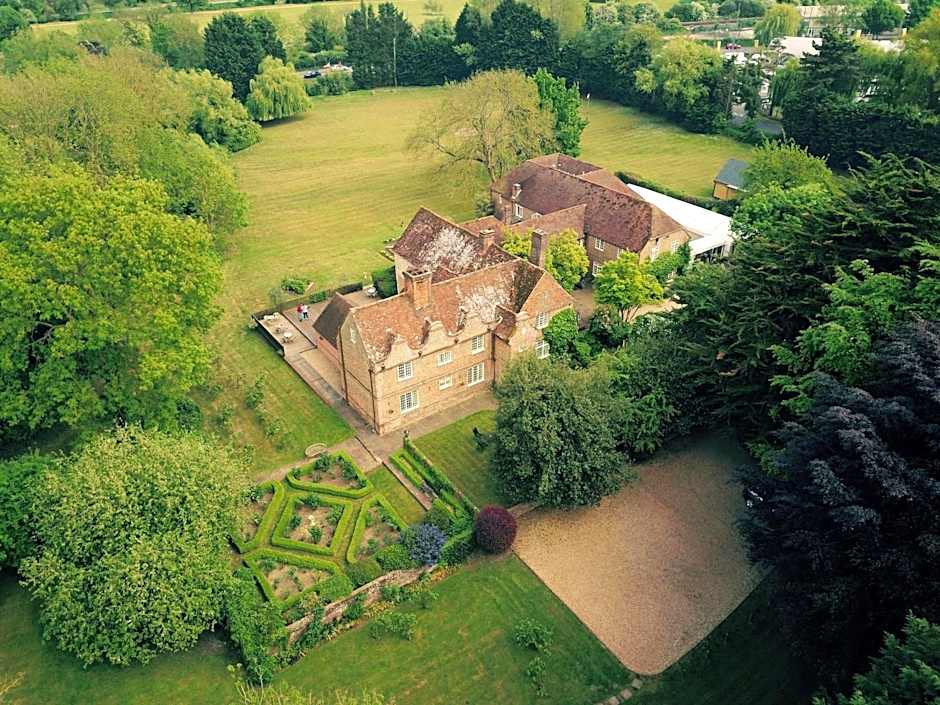 Howfield Manor Hotel