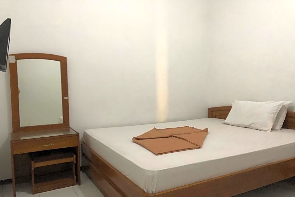 Hotel Baru Inn Batu Redpartner – Batu, ID