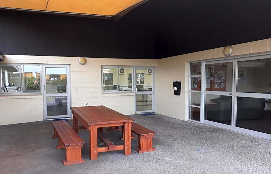 Opunake Beach Holiday Park