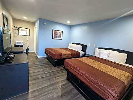 Queen Room with Two Queen Beds