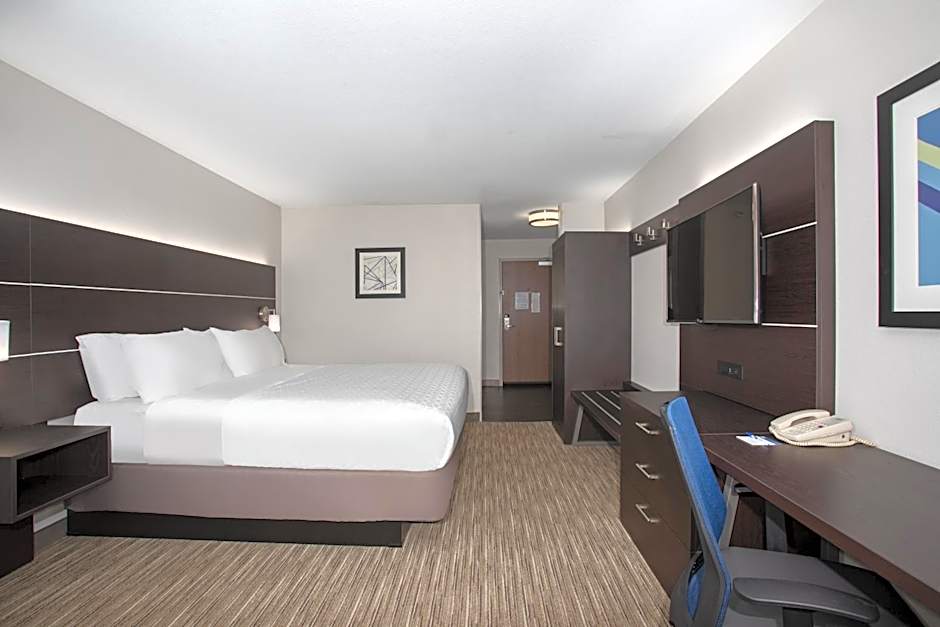 Holiday Inn Express Hotel & Suites Longmont By IHG