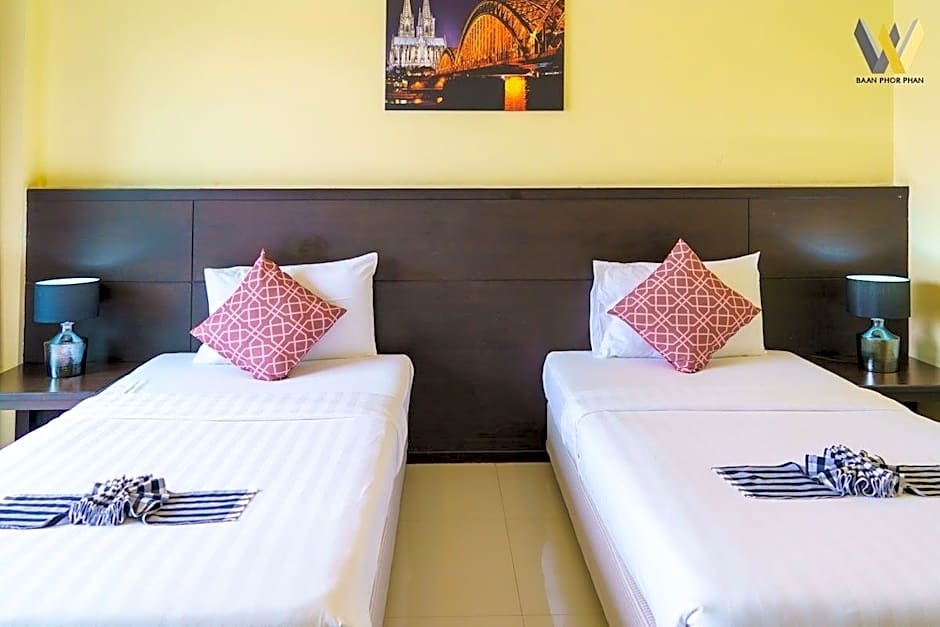 Baan Phor Phan Hotel