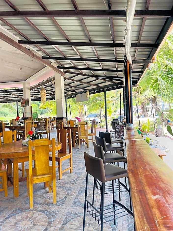 Bolo Hills Beach Club And Residence