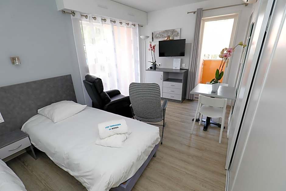 LES TERRASSES DE BORDA***