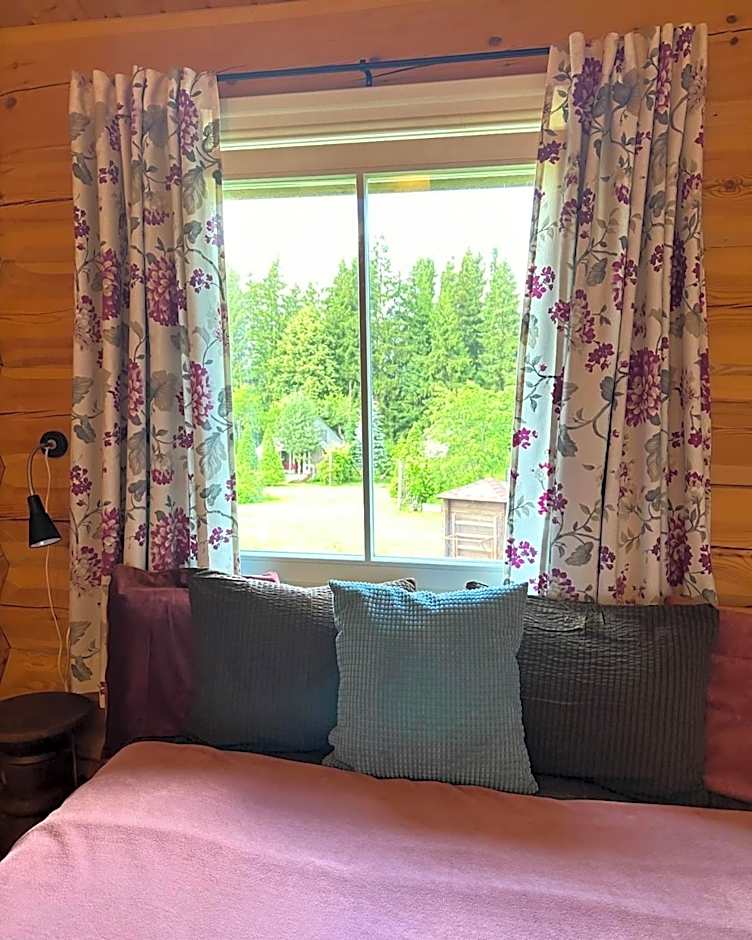 North Lakeside B&B Plateliai