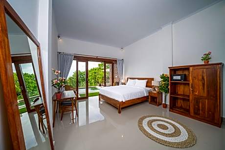 Double Room with Pool View