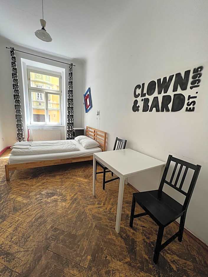 Clown and Bard Hostel