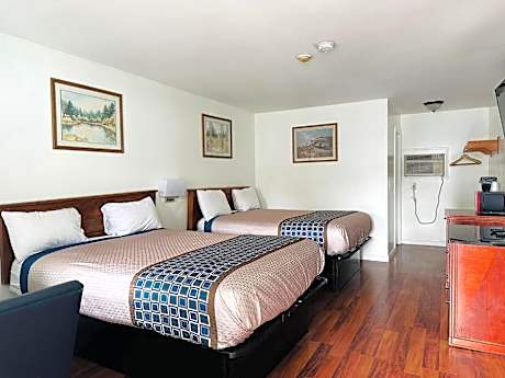 Queen Room with Two Queen Beds