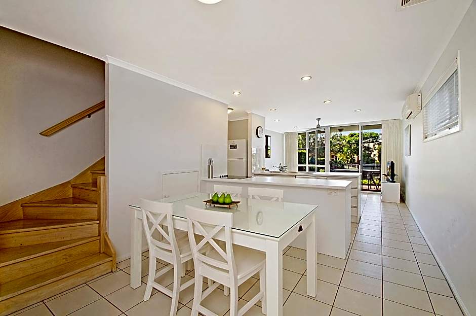 Portside Noosa Waters Hotel