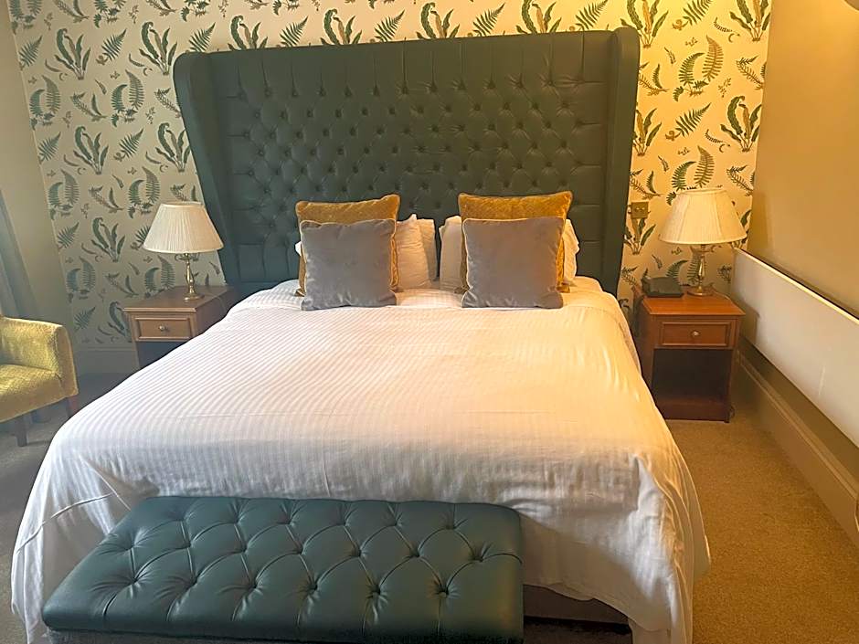 New House Country Hotel