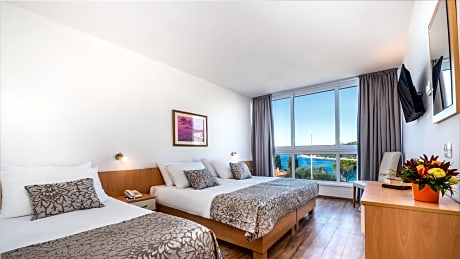 Limited Offer-Triple Room with Sea View - Half Board Included