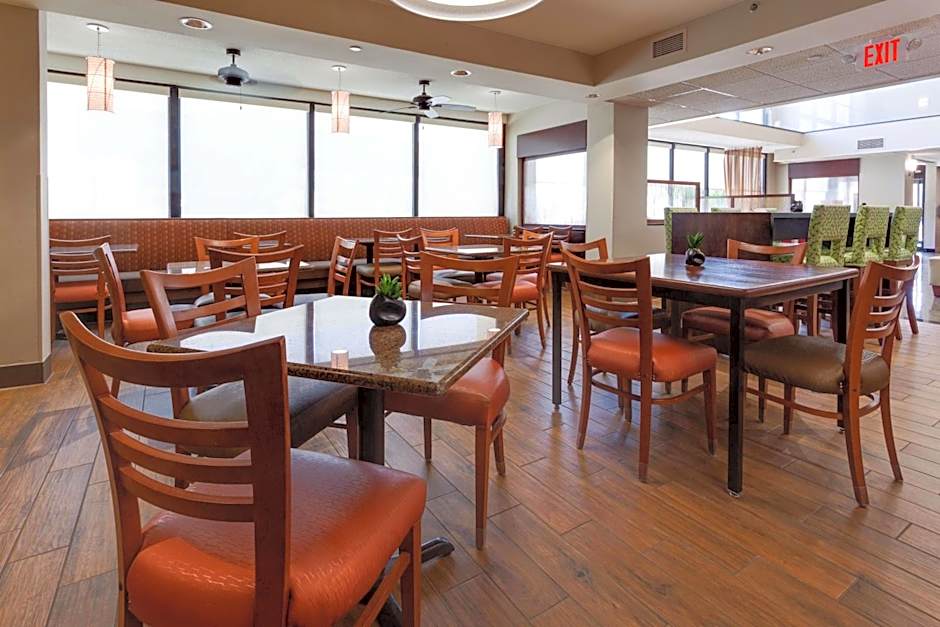 Drury Inn & Suites Denver Tech Center