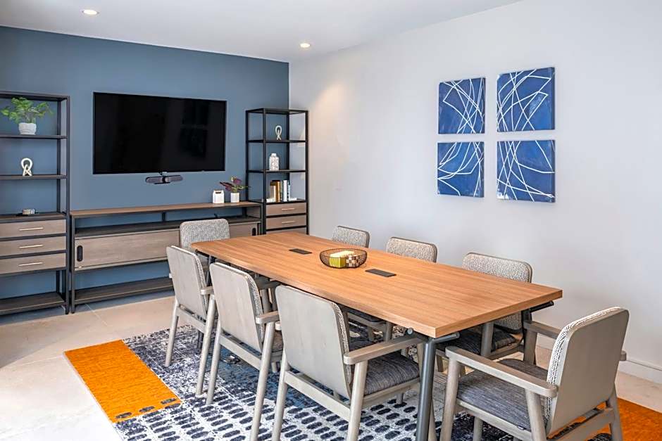Atwell Suites Miami Brickell by IHG