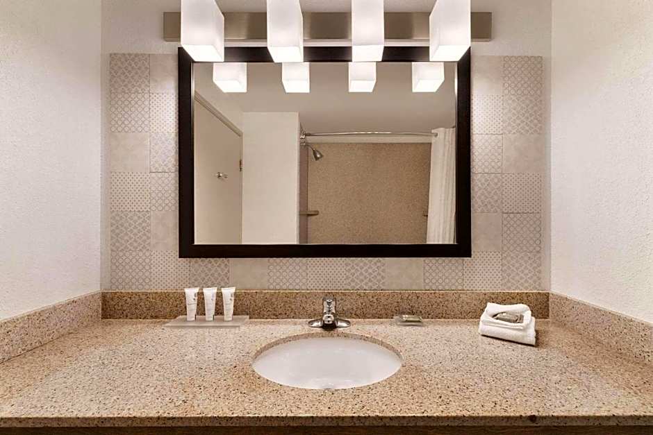 Country Inn & Suites by Radisson, Boone, NC