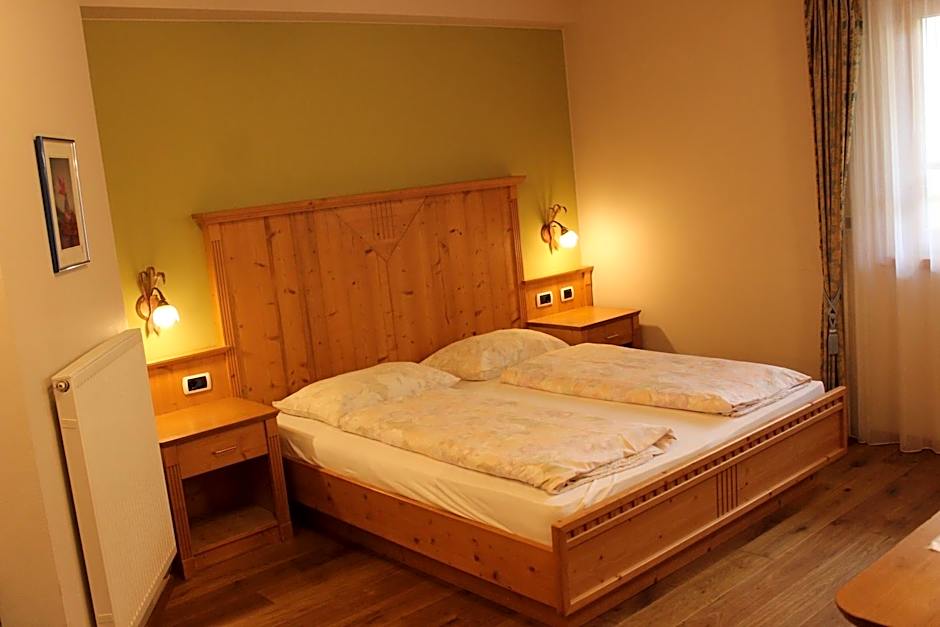 Gasthaus zum Weissen Kreuz