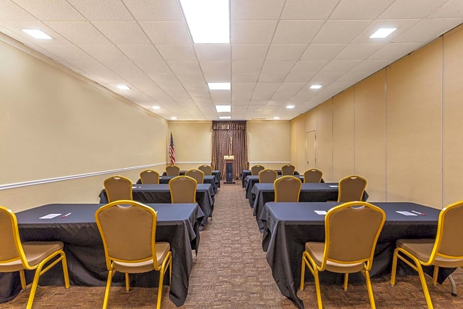 Ramada by Wyndham Houma