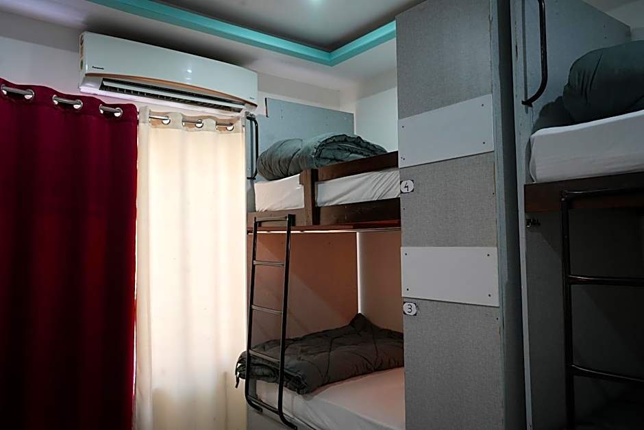 Bed in 6-Bed Mixed Dormitory Room — 5 fotoğraftan 1. fotoğraf