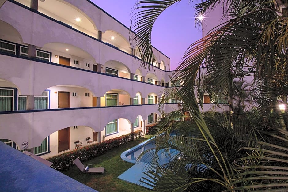 Hotel Arcos Aeropuerto