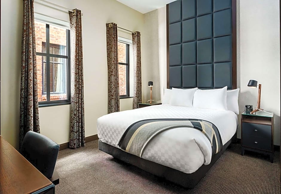 Joinery Hotel Pittsburgh, Curio Collection by Hilton