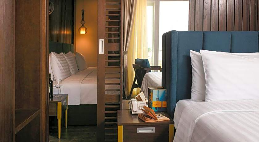 Azalea Parkview Hotel