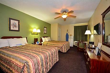 2 Double Beds Smoking