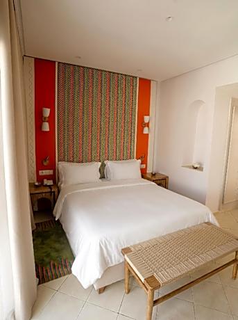 2-Bedroom Room with King Bed and Queen Bed