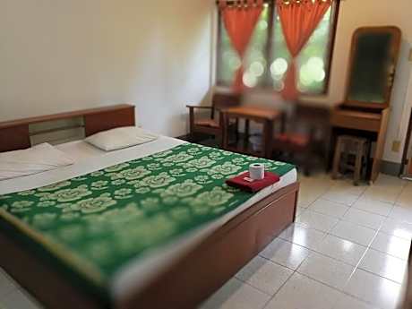 Double or Twin Room with Fan