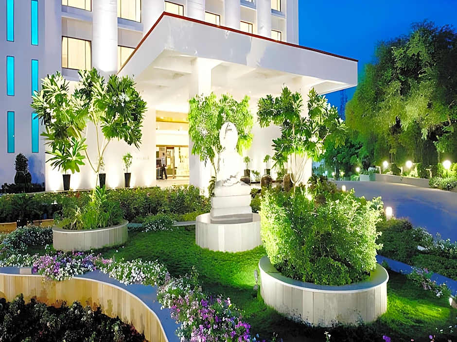 Marigold By Green Park