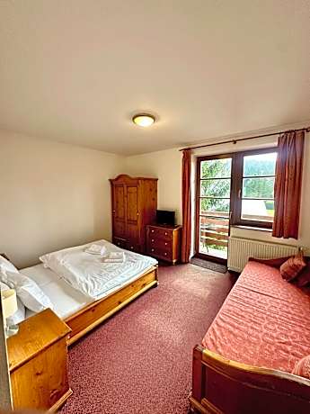 Deluxe Double Room with Extra Bed