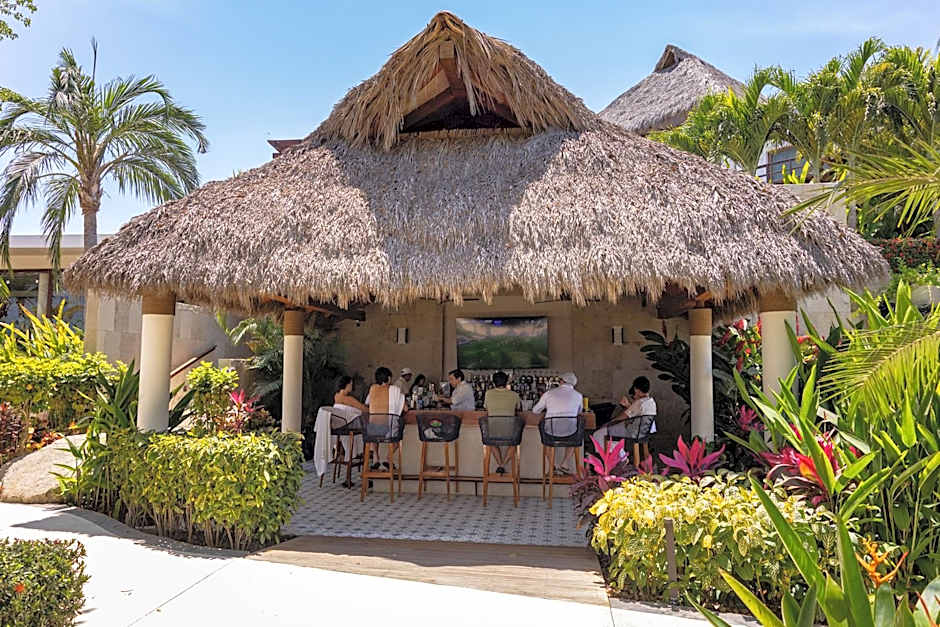 Vallarta Gardens Beach Front Hotel & Residences
