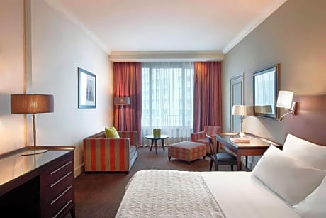 Superior King Room with City View - High Floor