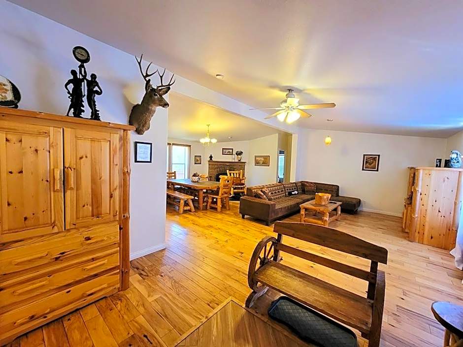 Country Club Chalet