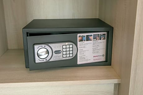 Comfort Double Room with balcony with lateral Sea View