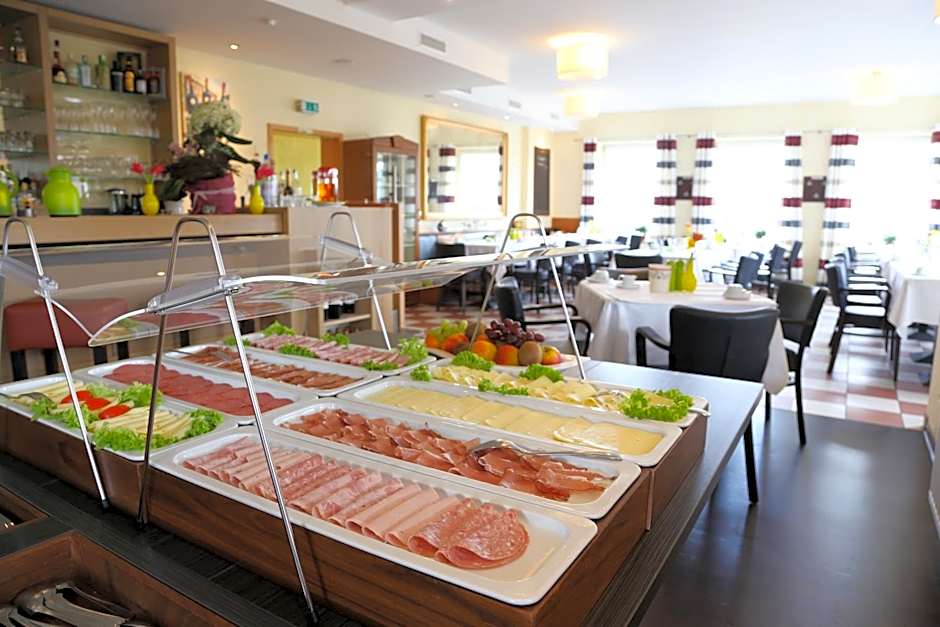 HOTEL PARQÉO im A66