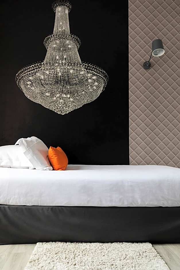 Porte De Versailles Hotel