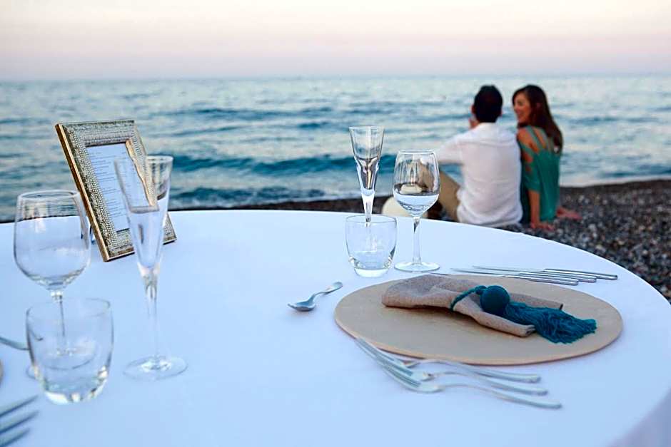 Thalatta Seaside Hotel