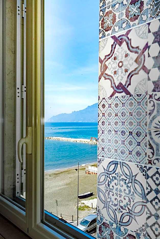 On the beach Sea-view&Kitchen In Room