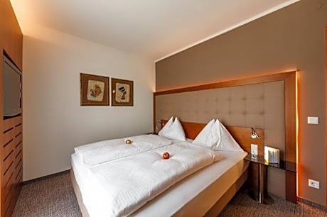 Junior Suite with Balcony