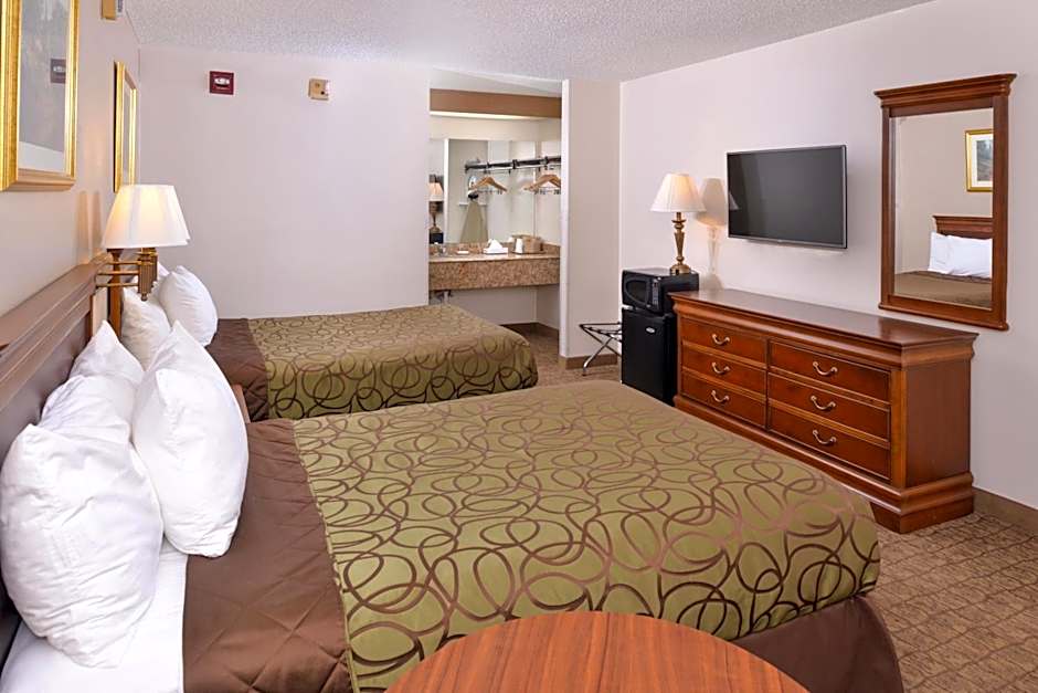 Briarwood Inn Of Geneva