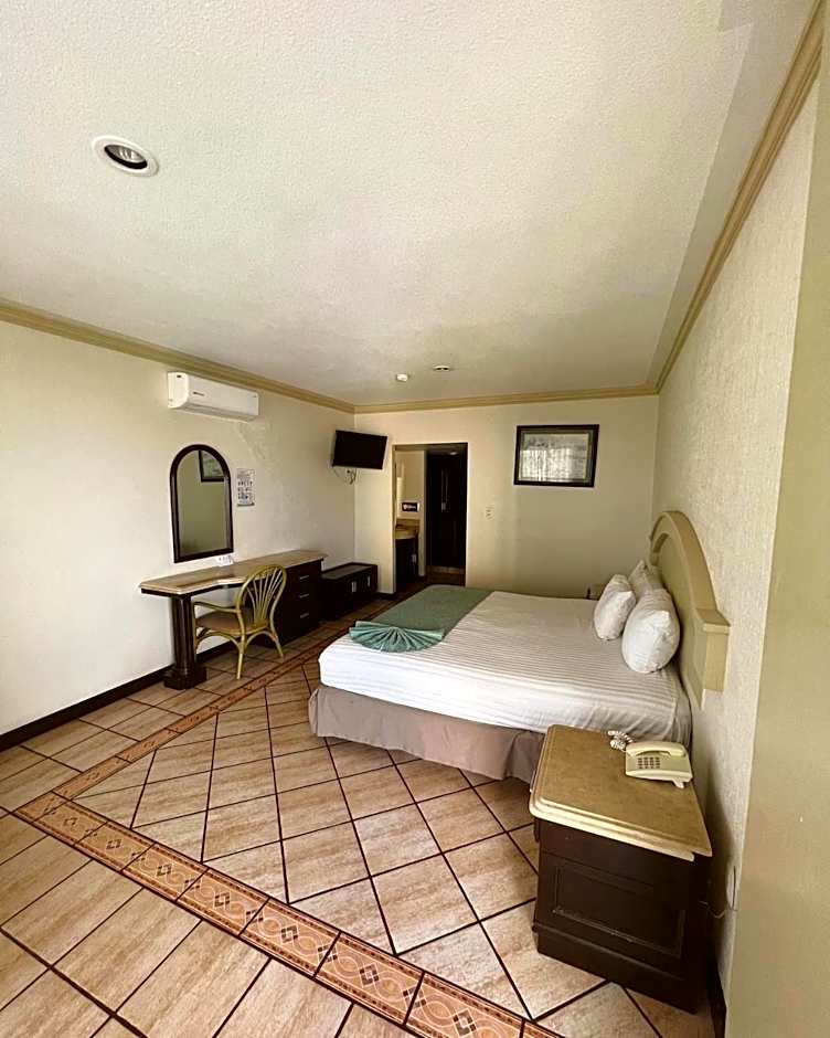 Hotel Playa Marina