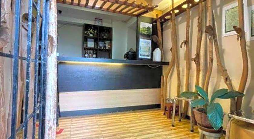 RAINFOREST Budget Stay