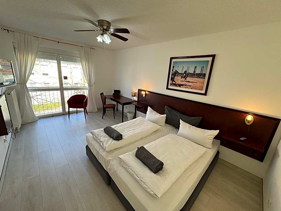 Runas Air Muc Park Sleep & Fly