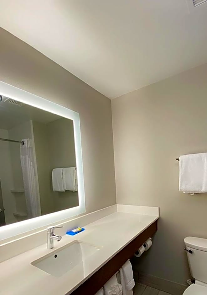 Holiday Inn Express Quantico - Stafford By IHG