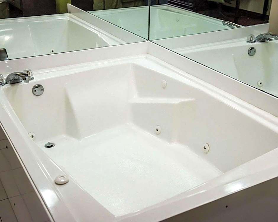 Quality Inn Chipley I-10 at Exit 120