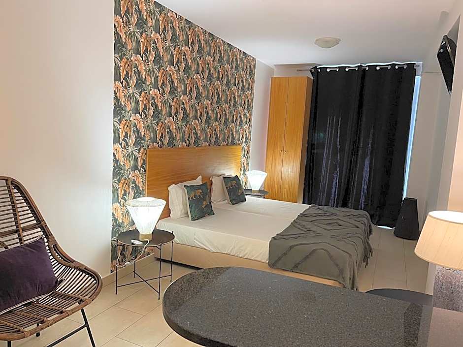 Esmeralda Holidays Apartments